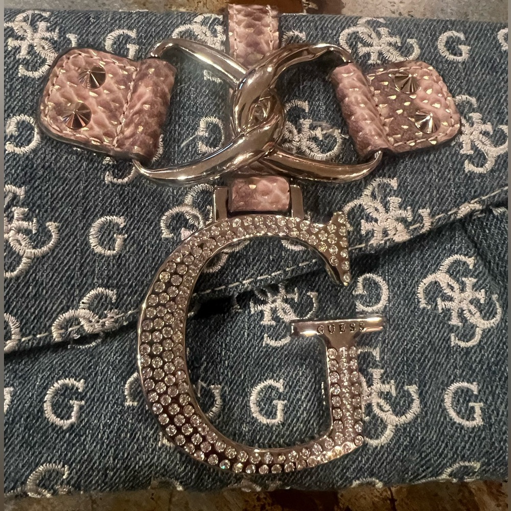 Guess by Marciano 💙 Denim Jacquard Logo Signature Jewels Snake Wallet/Clutch 🤎 - Picture 2 of 10
